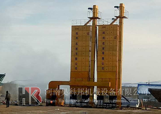 內蒙古興安盟20T一拖二玉米烘干機